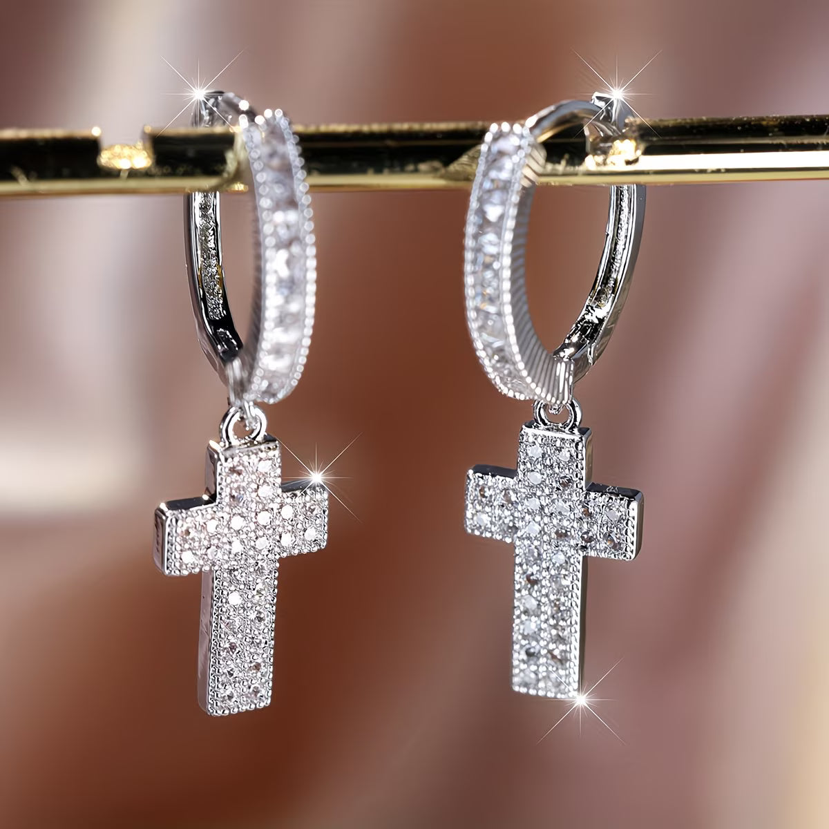Arete Cruz de zirconia plateado