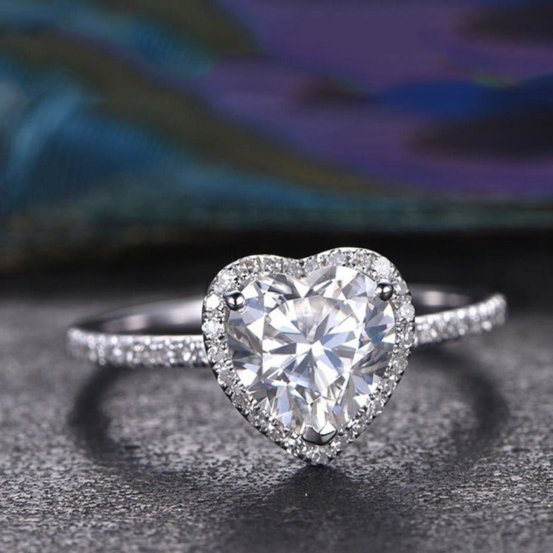 Anillo del Corazón Cautivador