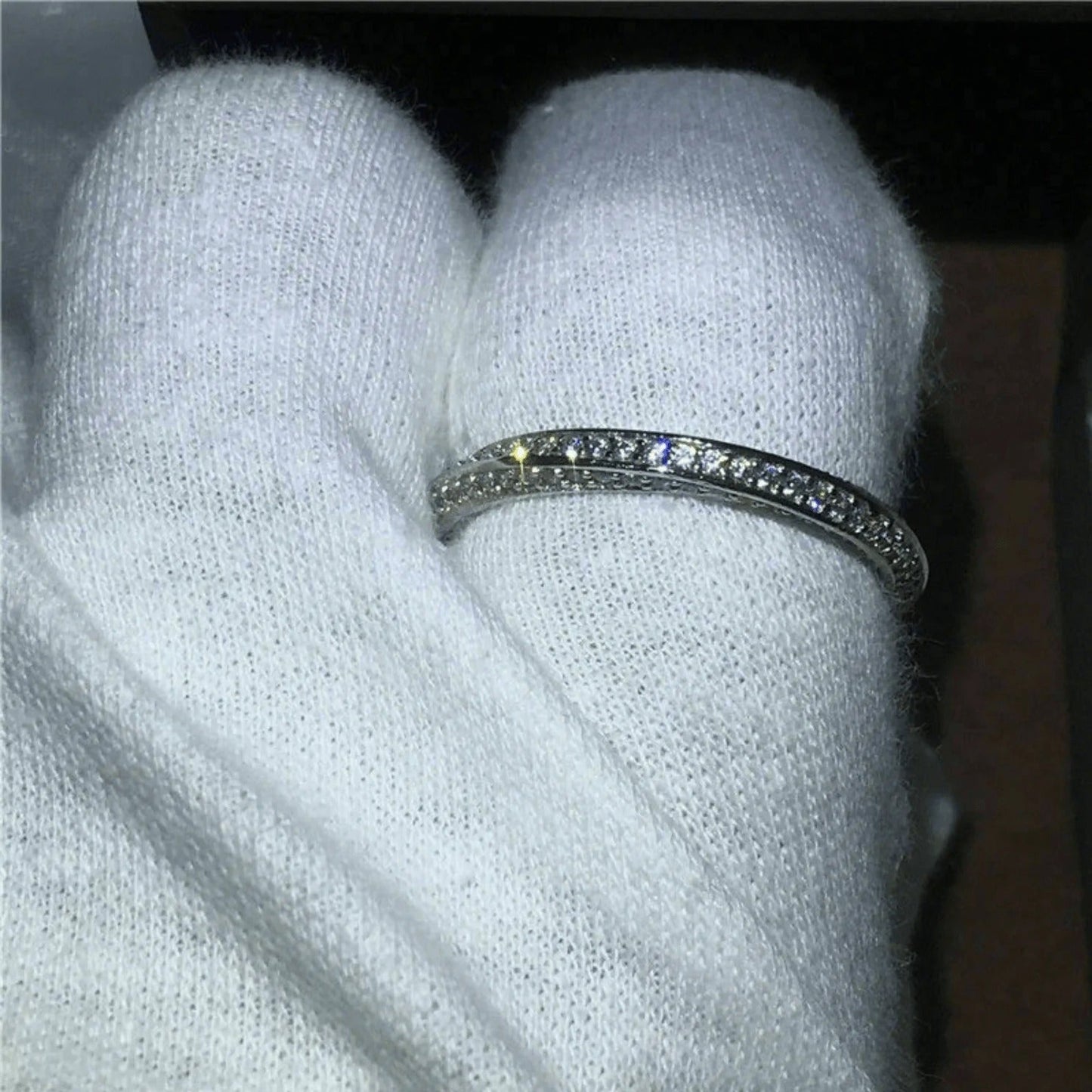 Anillo de banda tejida Julianne
