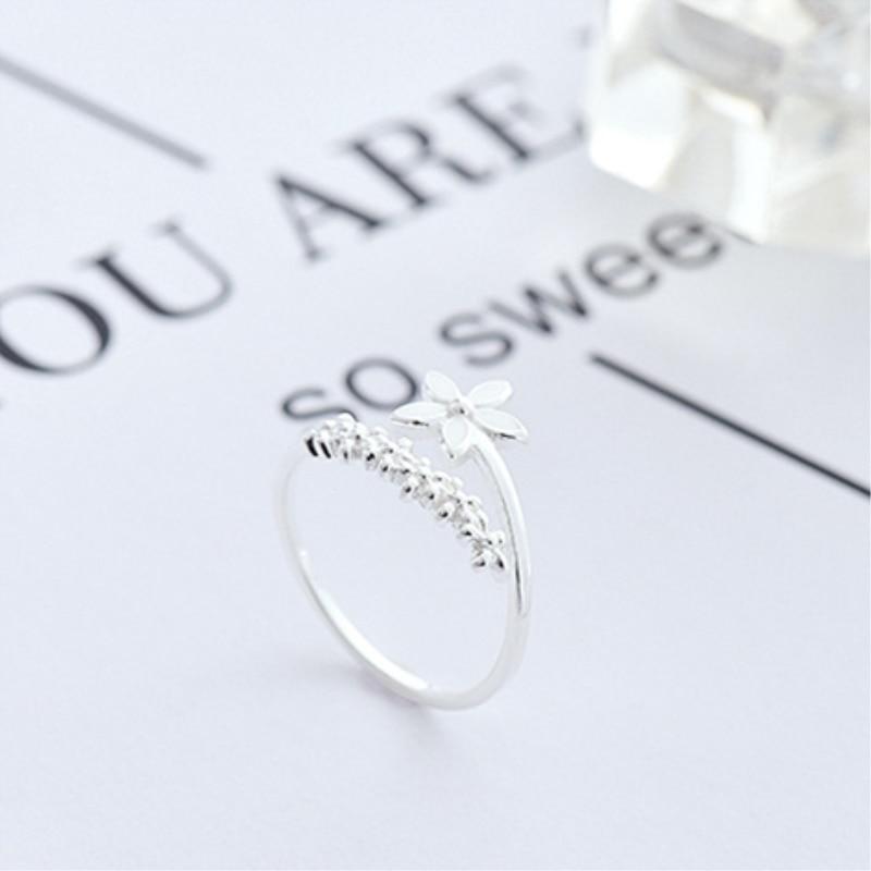 Anillo ajustable de plata 925 con flores silvestres esmaltadas pintadas a mano