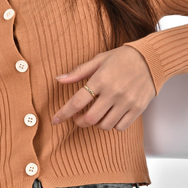 Anillo dorado Orbit Echo