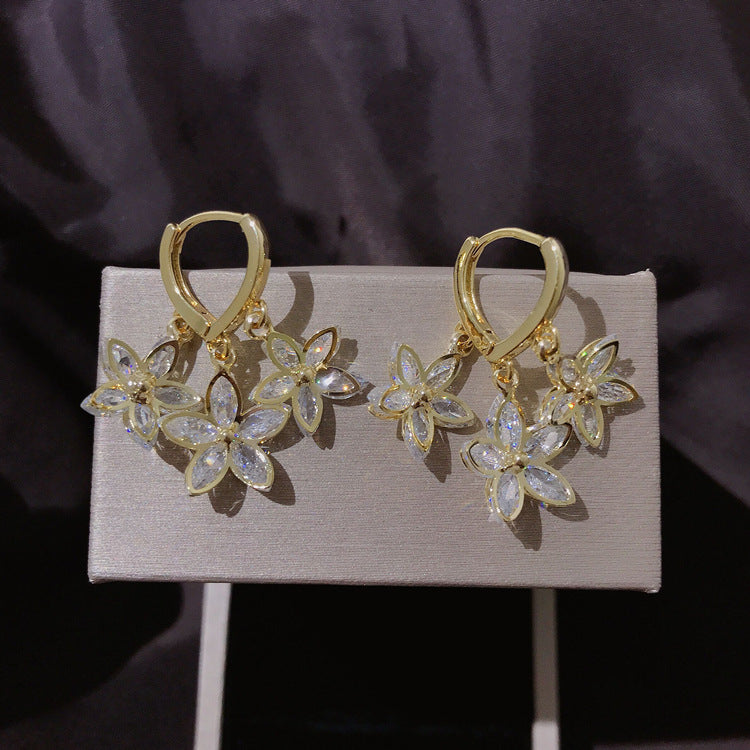 Pendientes creativos Estrella de Primavera con colgante