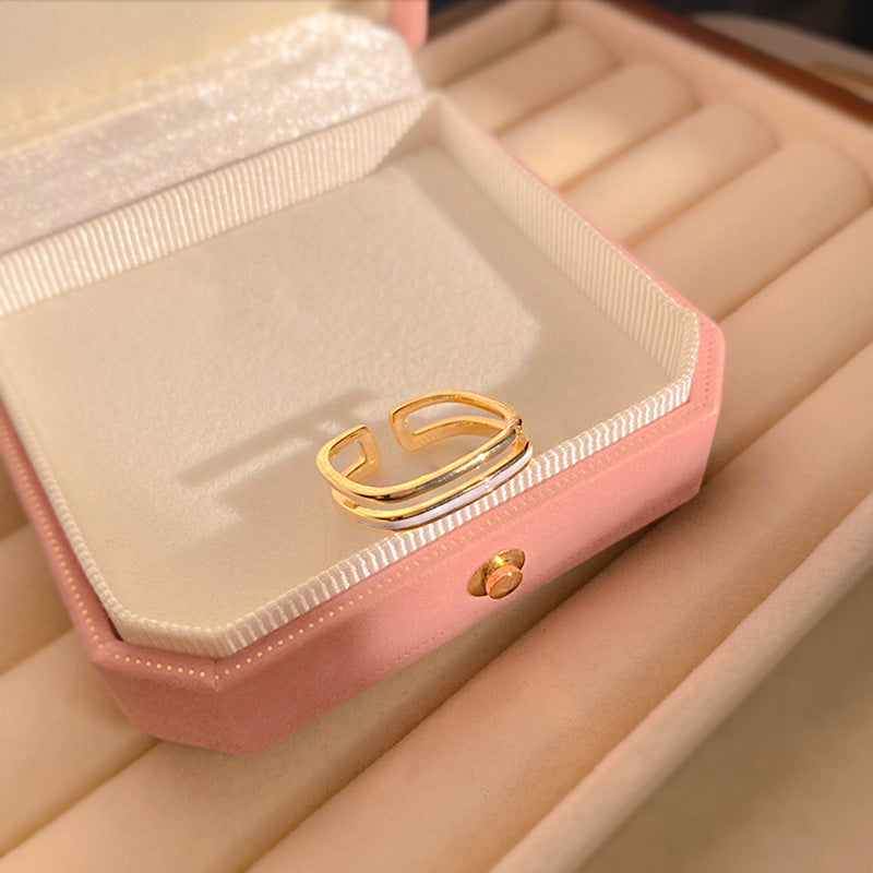 Anillo geométrico dorado Olivia