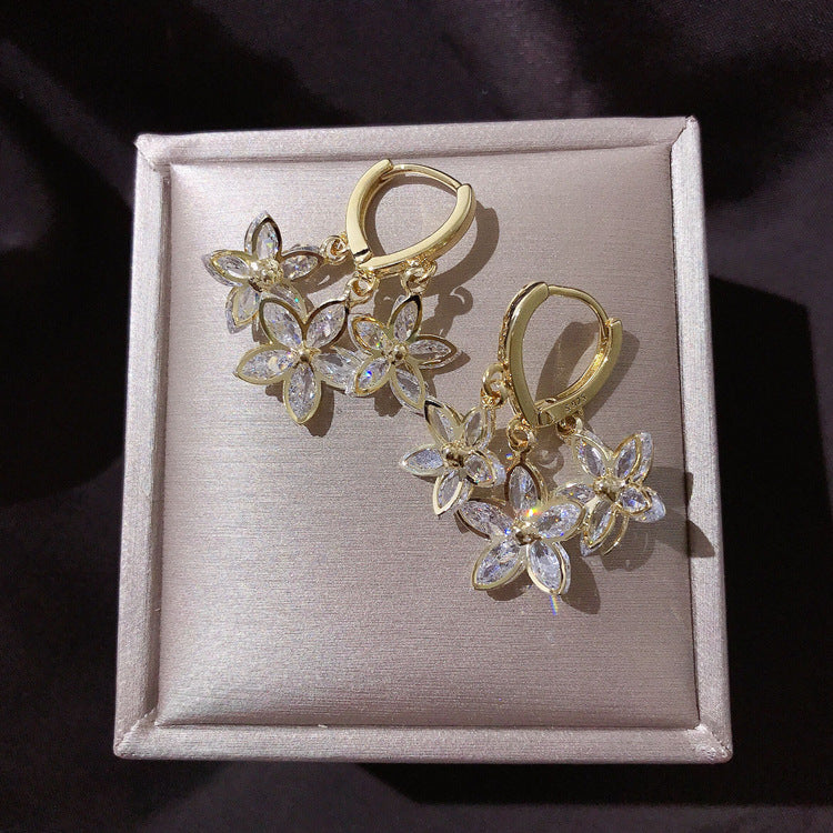 Pendientes creativos Estrella de Primavera con colgante