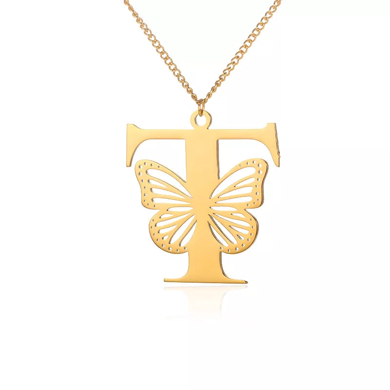 Cadena de iniciales dorada de 18 quilates con elegante mariposa