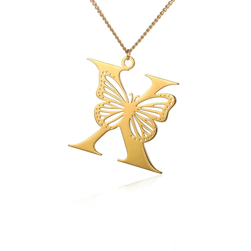 Cadena de iniciales dorada de 18 quilates con elegante mariposa