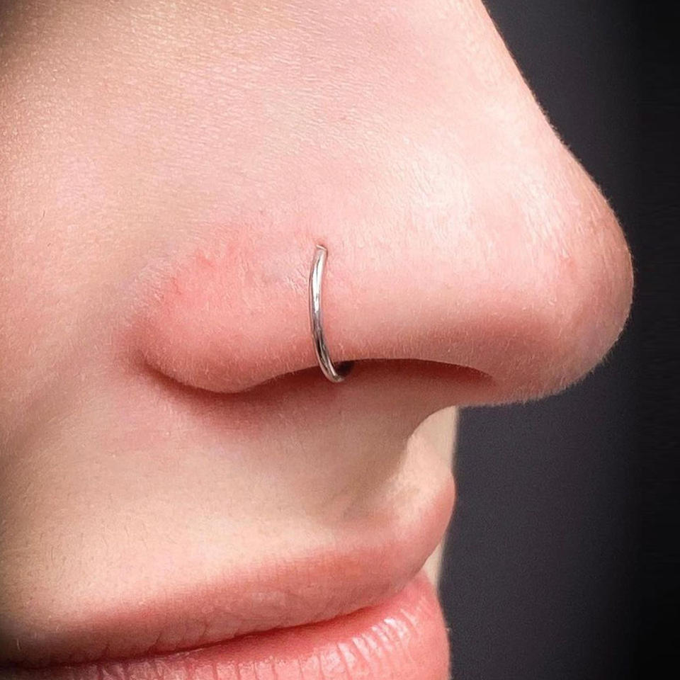 Piercing de Nariz sin Perforación