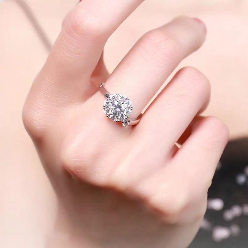 Anillo giratorio contra la ansiedad con circonitas