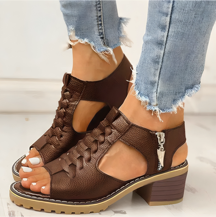 Chloe – Sandalias con cremallera y diseño urbano para mujer