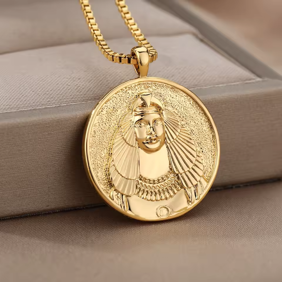 Collar de Cleopatra Diosa Egipcia del Poder y la Seducción