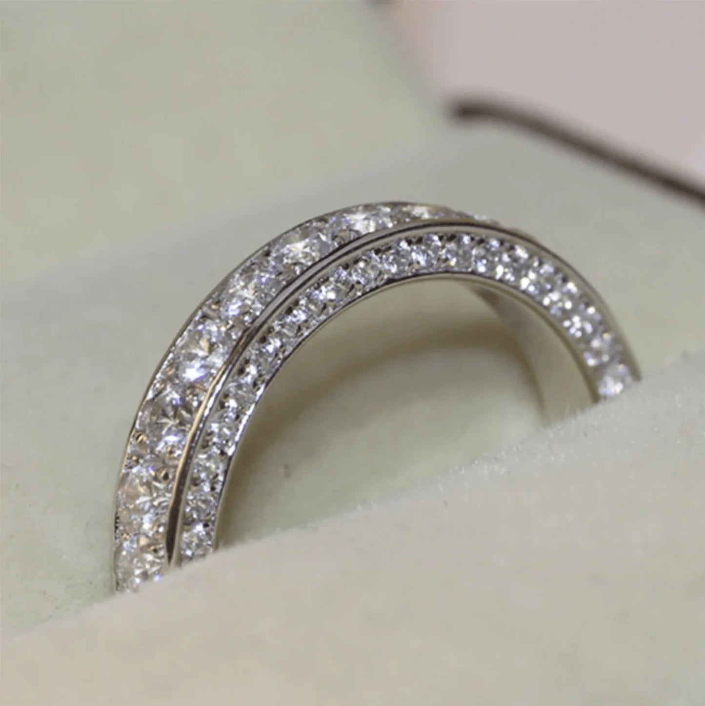 Anillo de banda Acacia
