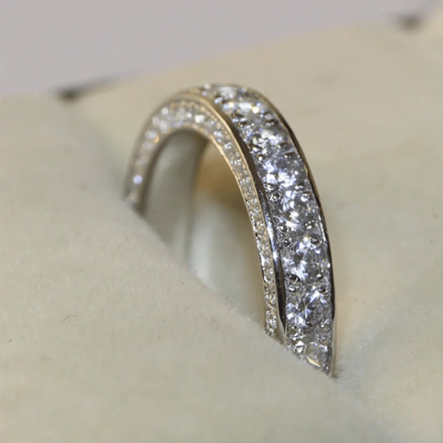 Anillo de banda Acacia