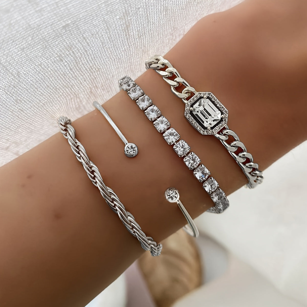Set de 4 pulseras Venus
