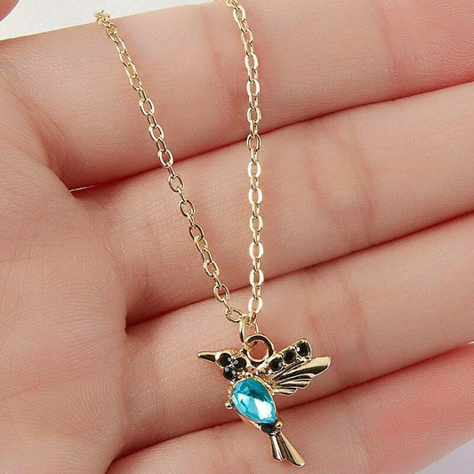 Collar de colibrí de esmalte y circonita