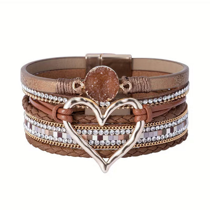 Pulsera Bohemia Multicapa con Corazón Dorado