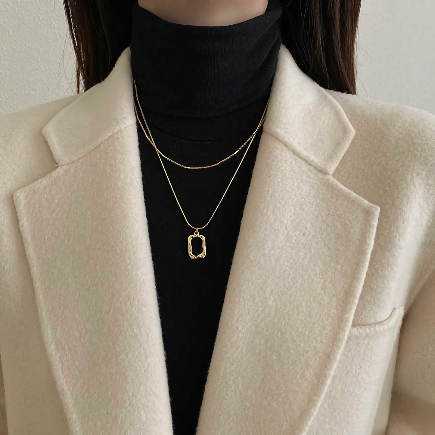 Colgante Abigail de cadenas superpuestas