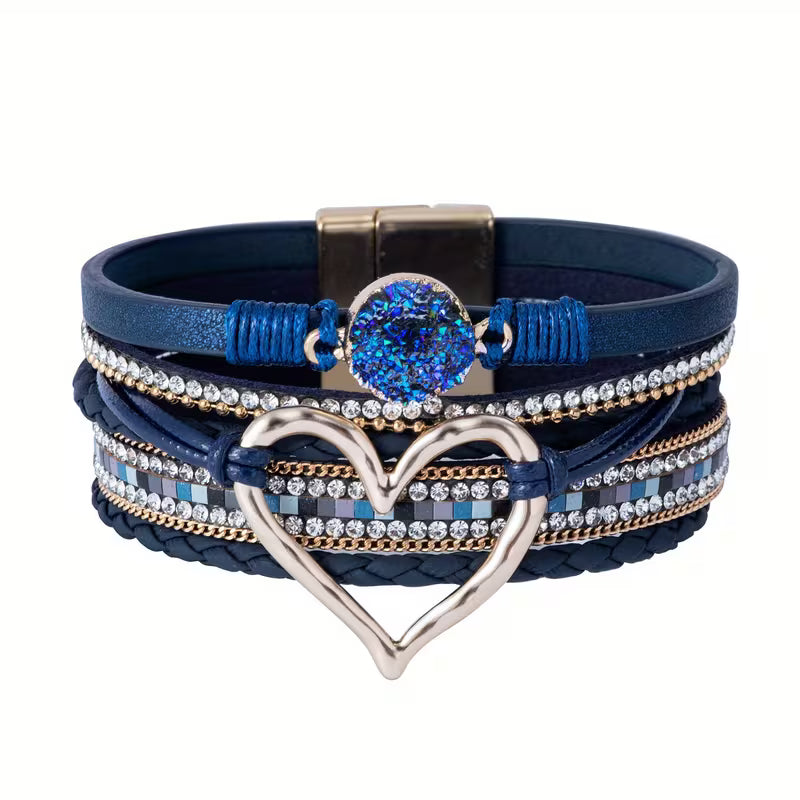 Pulsera Bohemia Multicapa con Corazón Dorado