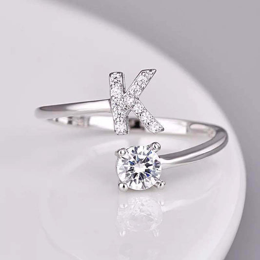 Anillo ajustable con letra inicial