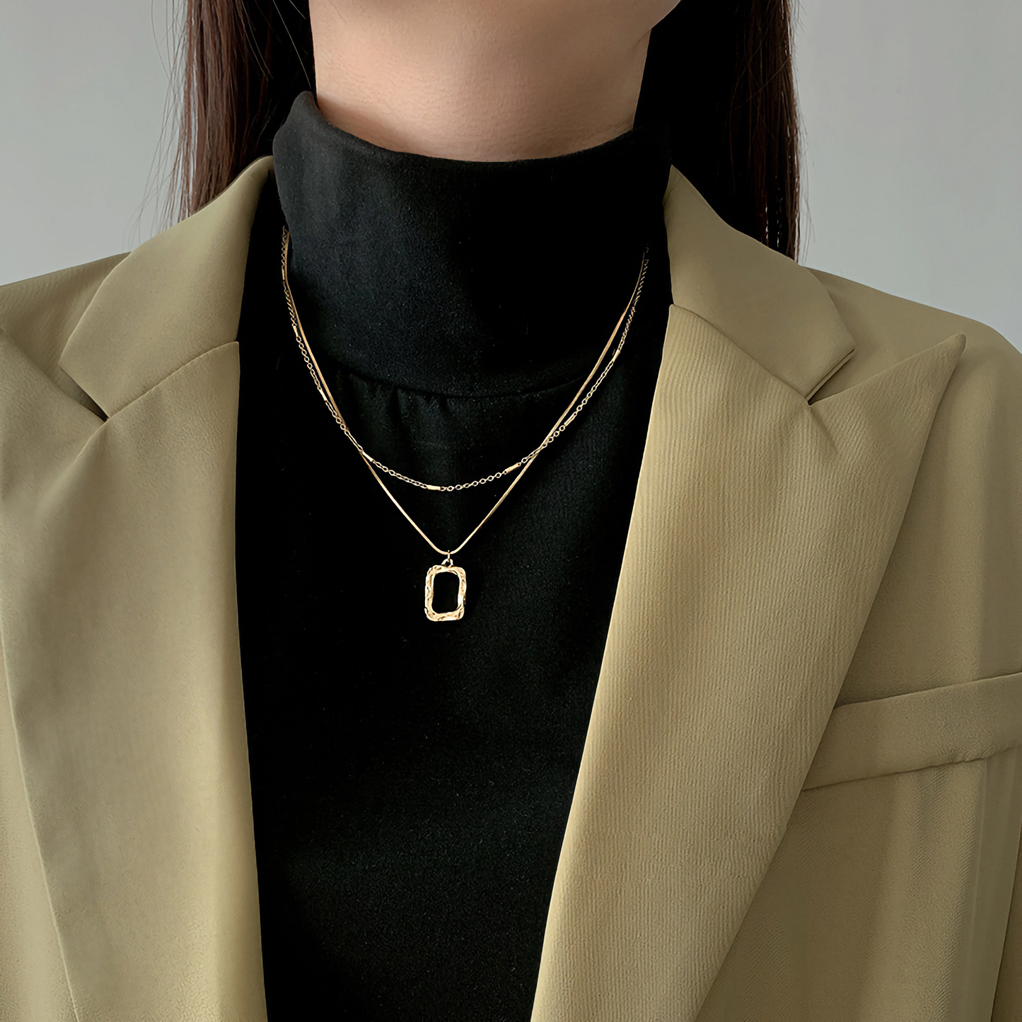 Colgante Abigail de cadenas superpuestas