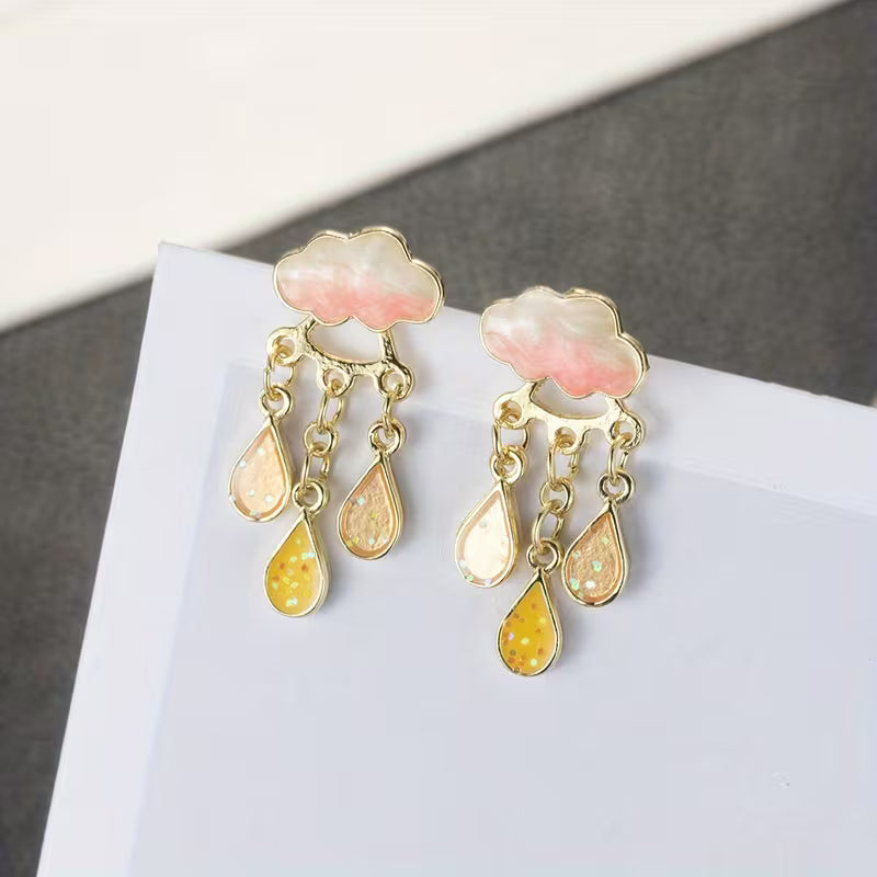 Pendientes Elegantes Nube con Borlas