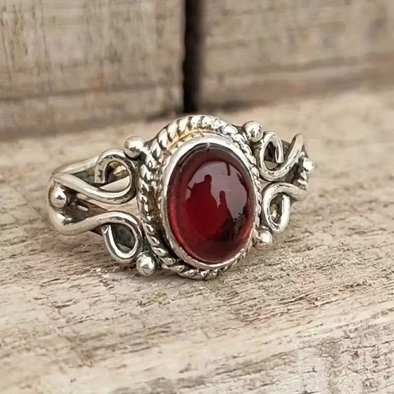 Anillo Bohemio Vintage con Piedra Roja