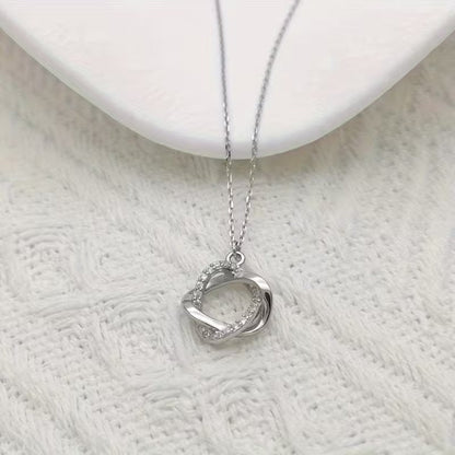 Collar Elegante Dorado con Dije