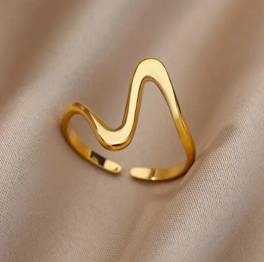 Anillo de diseño Wave 18 oro