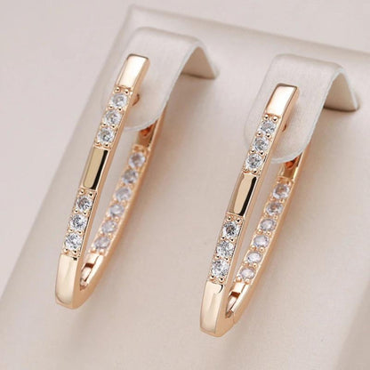 Elegantes Pendientes de Oro con Circonitas