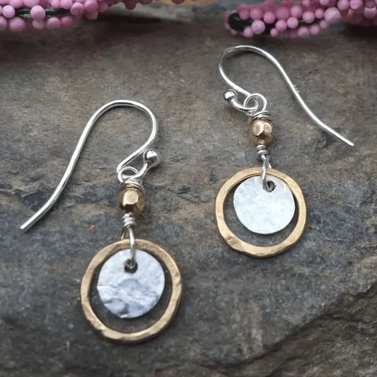 Pendientes vintage dorados y plateados