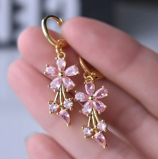 Aros chapados en oro de 18 quilates con margaritas rosas