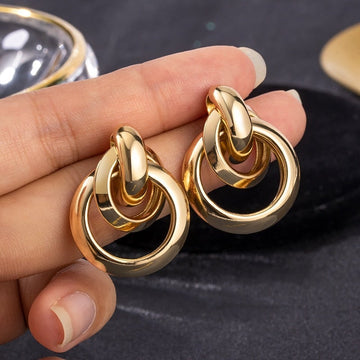 Pendientes de aro de oro elegantes
