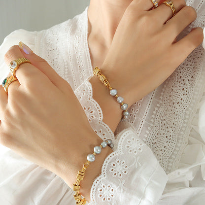 Pulsera de perlas doradas Regalia