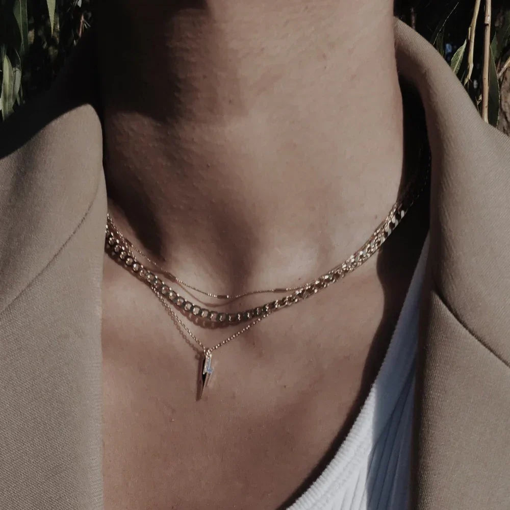 Collar de cadena plana Curb | Oro blanco