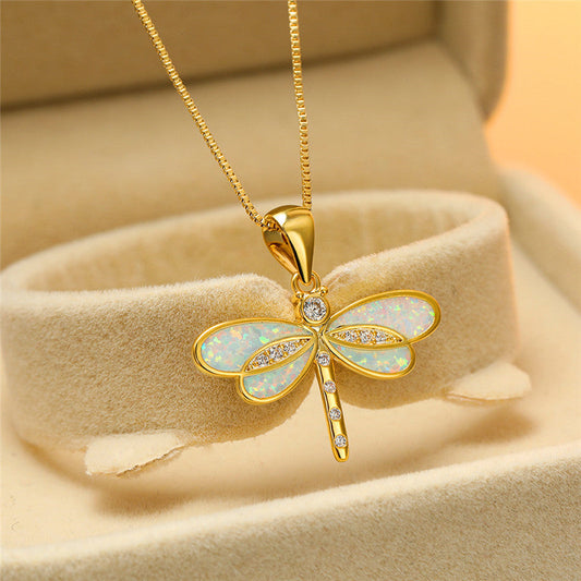 Collar de libélula en oro con ópalo