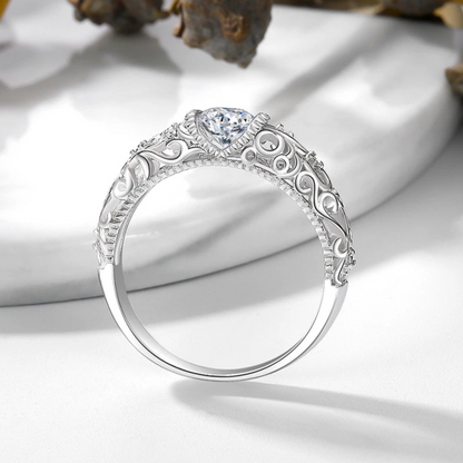 Elegante Anillo de Plata Esterlina