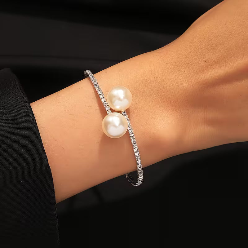 Pulsera Elegante de Perlas y Circonitas