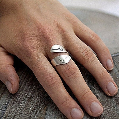 Anillo ajustable de diente de león tallado a mano
