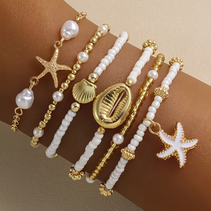 Set de 6 Pulseras de Playa Doradas