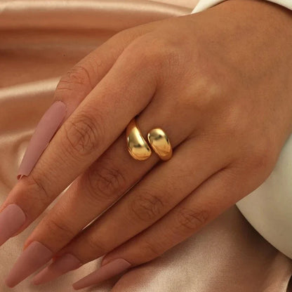Anillo de brazalete dorado