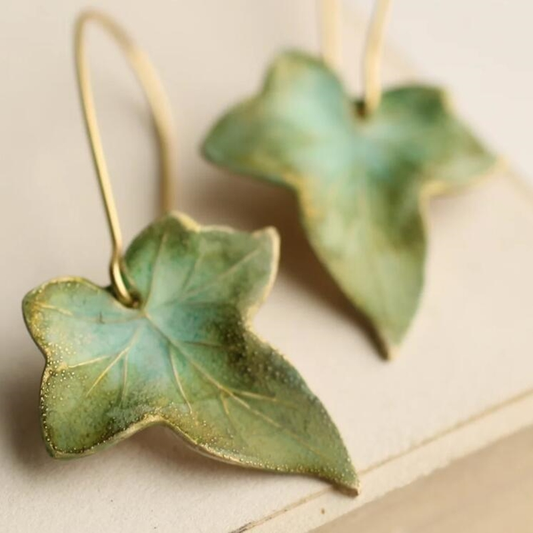 Pendientes de hoja verde vintage