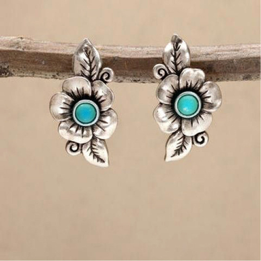 Pendientes boho con flor de ópalo azul en plata esterlina