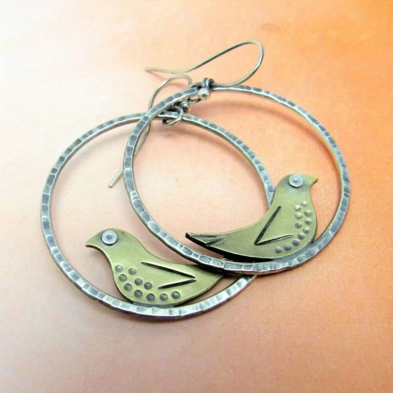 Pendientes de pájaro verde hueco vintage