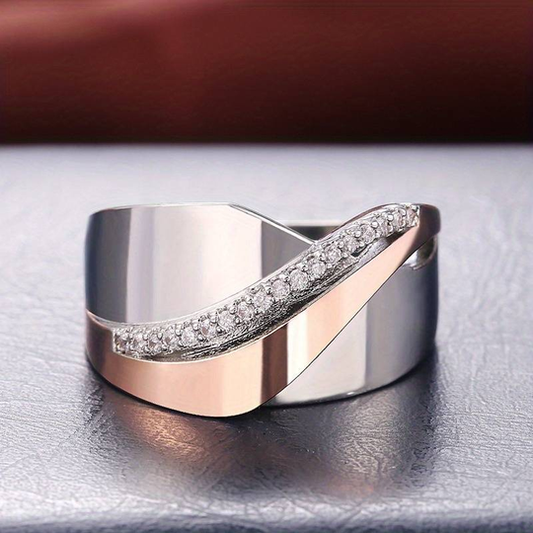 Anillo vintage de oro rosa y plata con circonitas