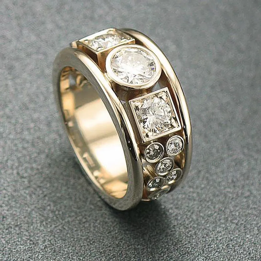 Anillo Vintage de Oro con Circón