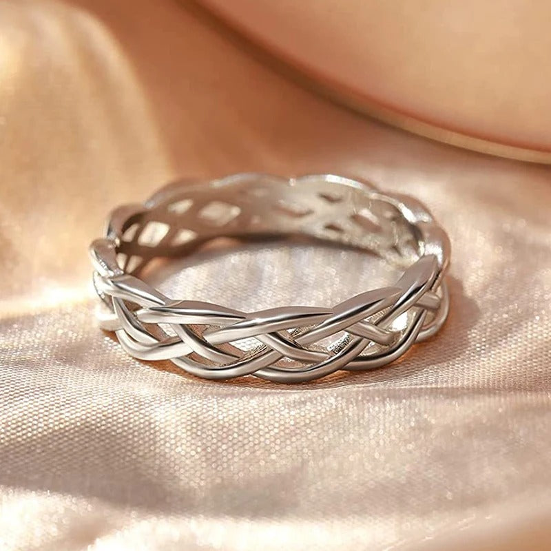 Anillo de Banda Trenzada de Plata Retorcida