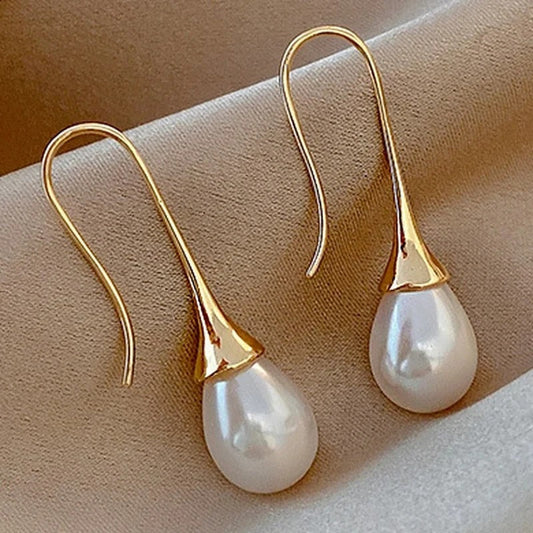 Pendientes Helena de perlas clásicas